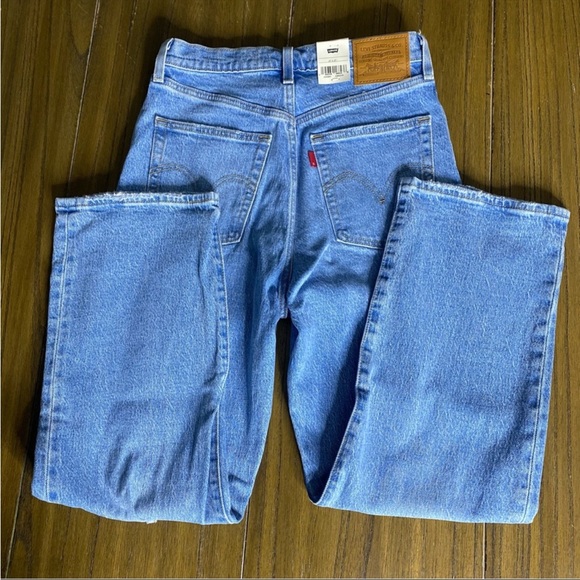 Levi’s Ribcage straight ankle high rise distressed jeans - Picture 10 of 16